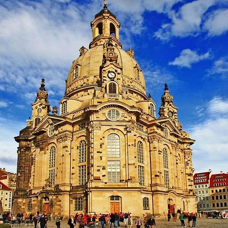Schones Zimmer Naher Bahnhof Neustadt Dresden Zentral Wlan Exterior photo